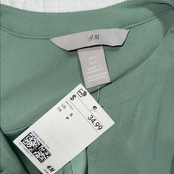 Elegant Green Dress - Picture 5 of 7